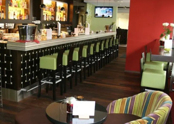 Ochsen 2 By Mountain ダヴォス・プラッツ