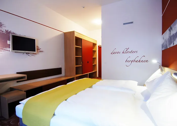 Ochsen 2 By Mountain 达沃斯